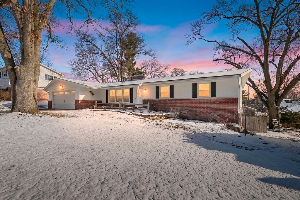 7639 Woodcrest Street, Portage, MI 49024