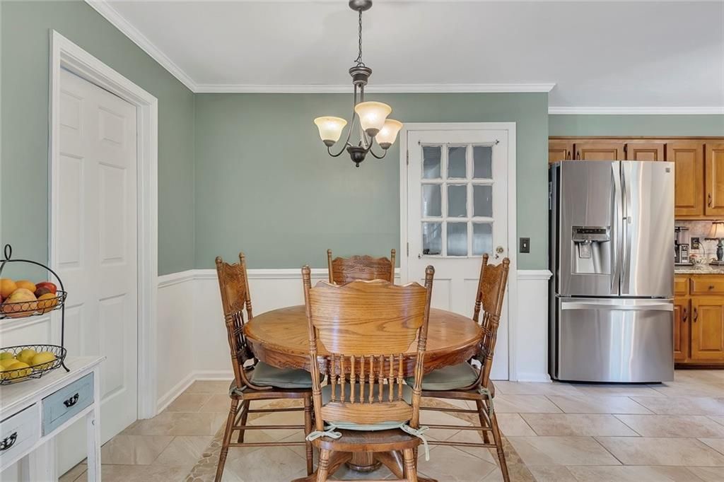 Image 15 of property listing at 6380 Concord Road, Cumming, GA 30028