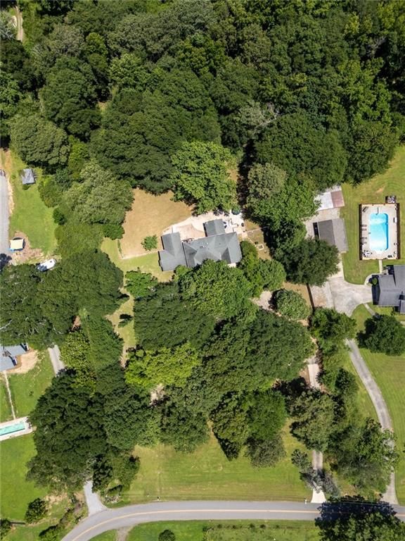 Image 36 of property listing at 6380 Concord Road, Cumming, GA 30028