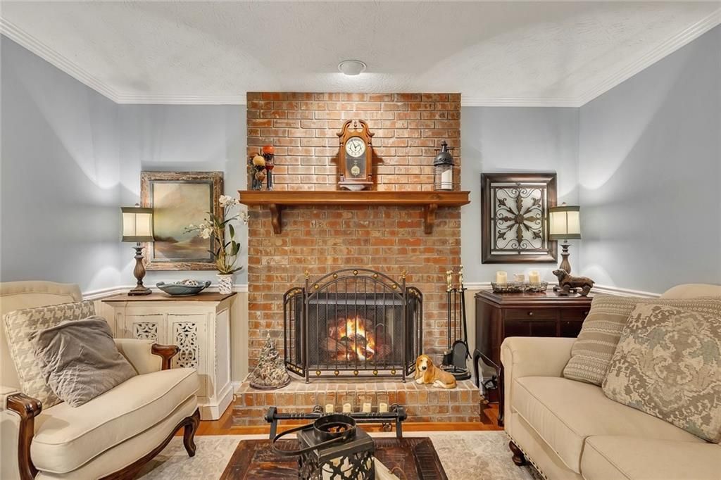 Image 5 of property listing at 6380 Concord Road, Cumming, GA 30028