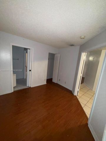 11748 SW 17th Ct, Miramar, FL 33025