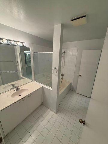 11748 SW 17th Ct, Miramar, FL 33025