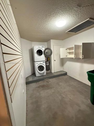 11748 SW 17th Ct, Miramar, FL 33025