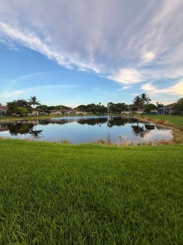11748 SW 17th Ct, Miramar, FL 33025