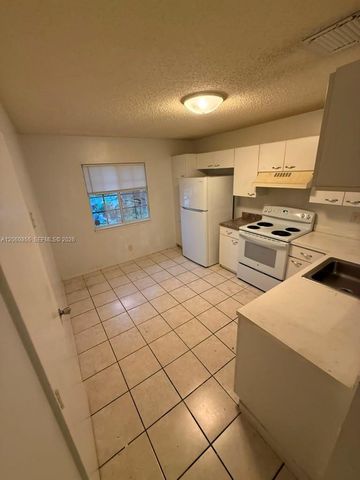 11748 SW 17th Ct, Miramar, FL 33025