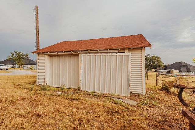 600 Finney Drive, Weatherford, TX 76085