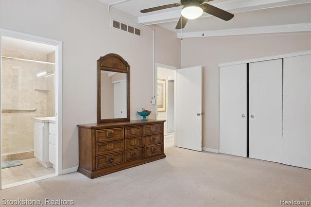 4665 W Maple Road, Bloomfield Hills, MI 48301