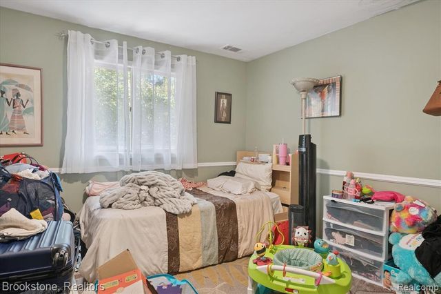 4665 W Maple Road, Bloomfield Hills, MI 48301