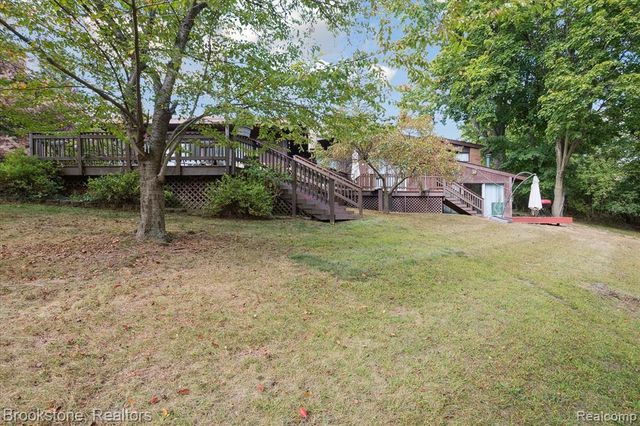 4665 W Maple Road, Bloomfield Hills, MI 48301