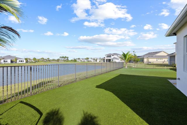 4727 Estates Circle, Westlake, FL 33470