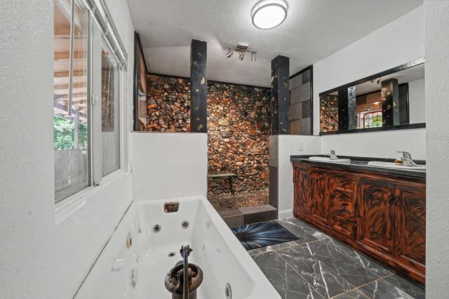 23512 Robin Rd, Pioneer, CA 95666