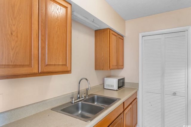 615 Carter Ln Apt C6, Conway, SC 29526