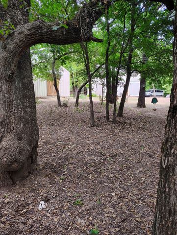 1545 Old Authon Road, Weatherford, TX 76088