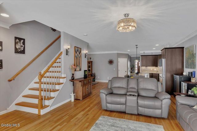 59 Lorenzo Drive, North Greenbush, NY 12180