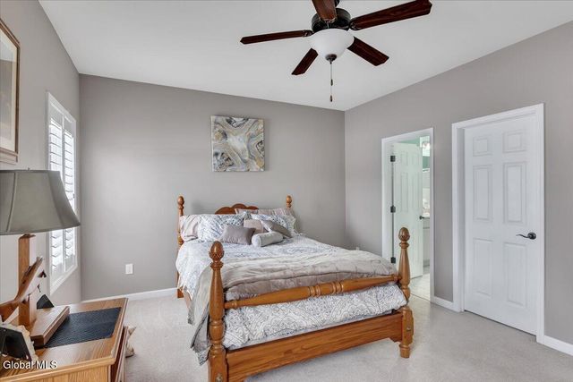 59 Lorenzo Drive, North Greenbush, NY 12180