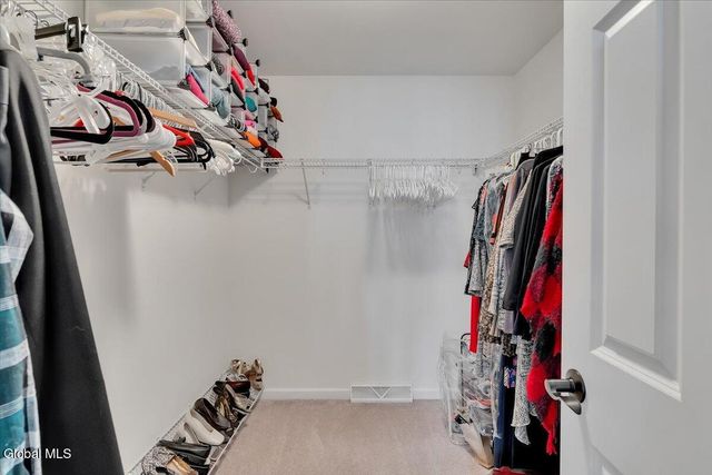 59 Lorenzo Drive, North Greenbush, NY 12180