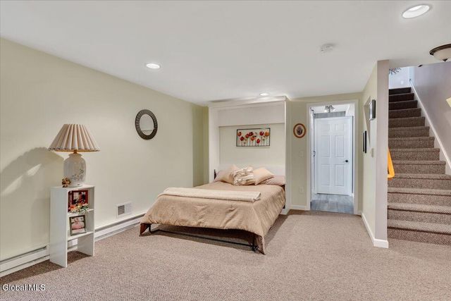 59 Lorenzo Drive, North Greenbush, NY 12180