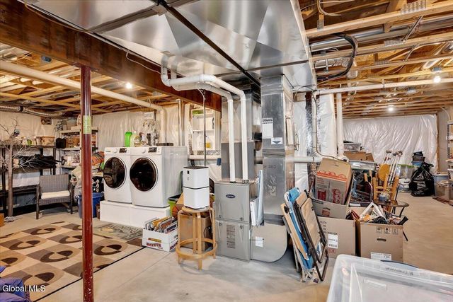 59 Lorenzo Drive, North Greenbush, NY 12180