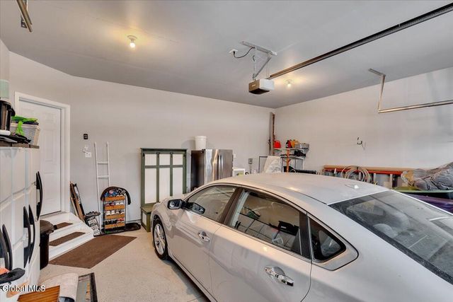 59 Lorenzo Drive, North Greenbush, NY 12180