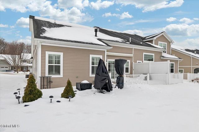 59 Lorenzo Drive, North Greenbush, NY 12180