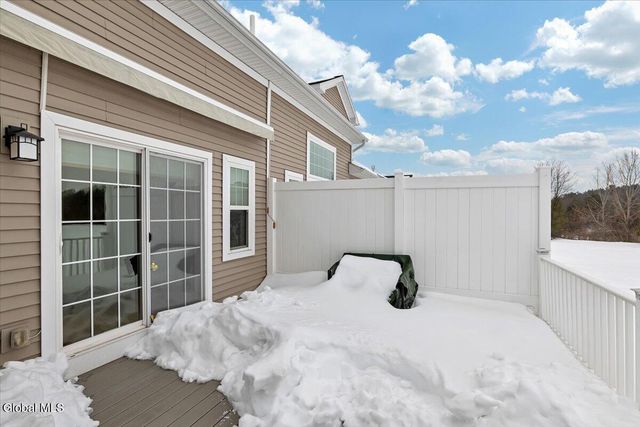 59 Lorenzo Drive, North Greenbush, NY 12180