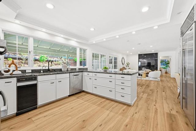 2741 Waltham Cross Street, Belmont, CA 94002