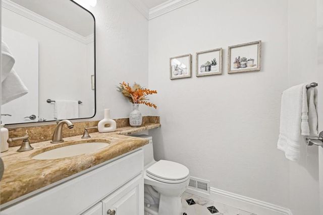2741 Waltham Cross Street, Belmont, CA 94002
