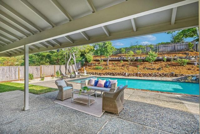 2741 Waltham Cross Street, Belmont, CA 94002