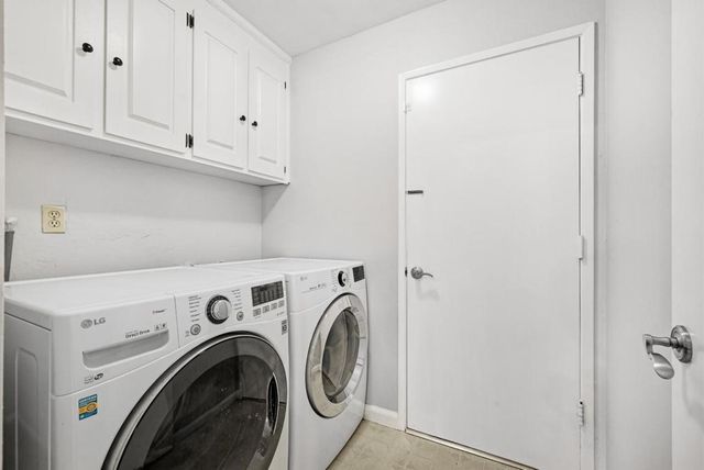 2741 Waltham Cross Street, Belmont, CA 94002