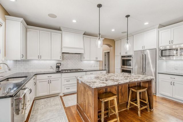 5676 Garden Drive, Woodbury, MN 55129