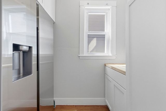 33 Rosemont 1, Boston, MA 02122