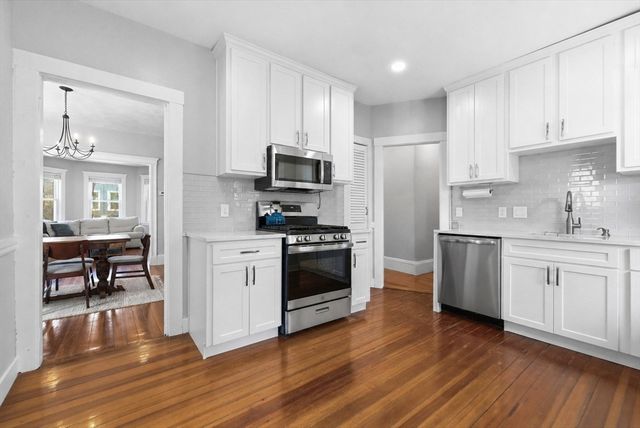 33 Rosemont 1, Boston, MA 02122