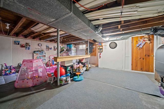 610 Center St, Pembroke, MA 02359