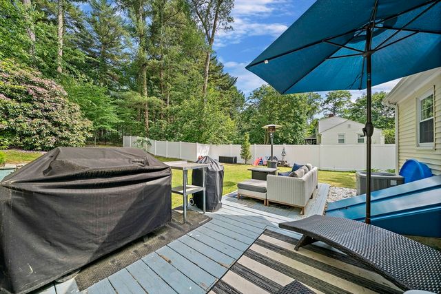 610 Center St, Pembroke, MA 02359
