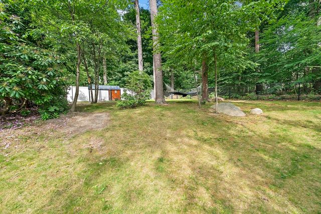 610 Center St, Pembroke, MA 02359