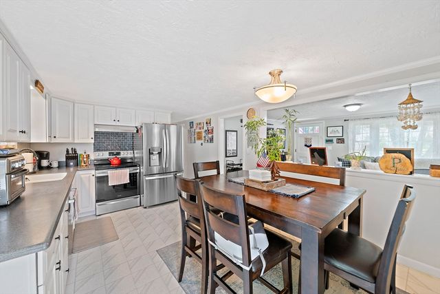 610 Center St, Pembroke, MA 02359