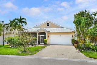 107 NW Summerville Court, Port St Lucie, FL 34986