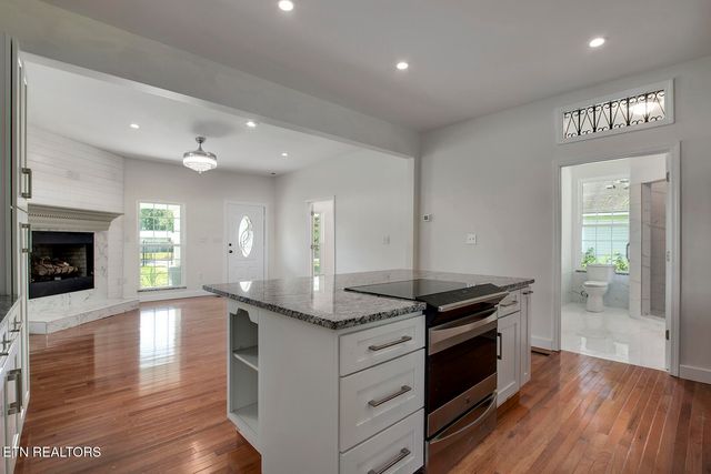 519 Highland St, Kingston, TN 37763