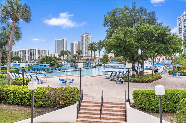2500 Parkview Dr 1604, Hallandale Beach, FL 33009