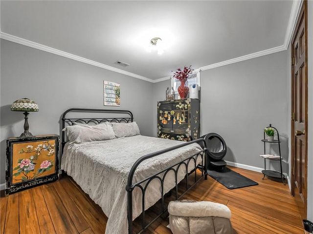 3137 Lakeview Circle, Leavenworth, KS 66048