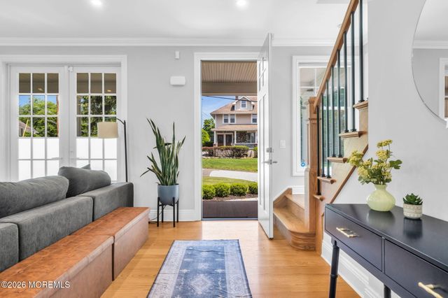 16 Storms Avenue, Park Ridge, NJ 07656