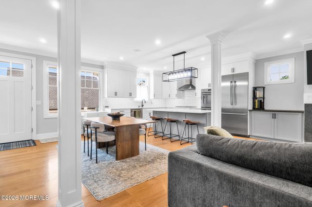 16 Storms Avenue, Park Ridge, NJ 07656