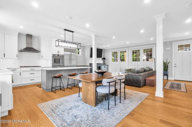 16 Storms Avenue, Park Ridge, NJ 07656