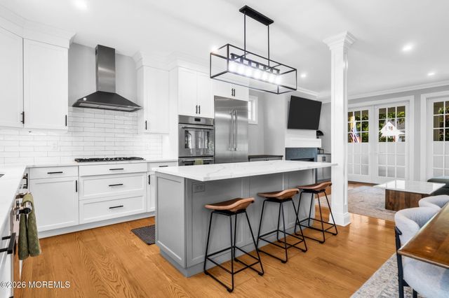 16 Storms Avenue, Park Ridge, NJ 07656