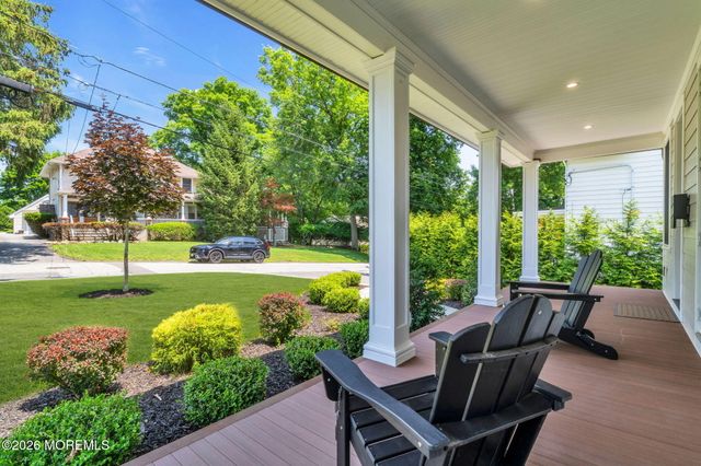16 Storms Avenue, Park Ridge, NJ 07656