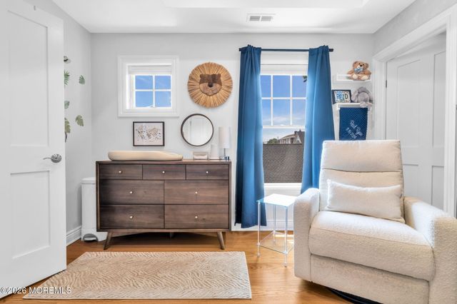 16 Storms Avenue, Park Ridge, NJ 07656