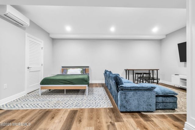 16 Storms Avenue, Park Ridge, NJ 07656