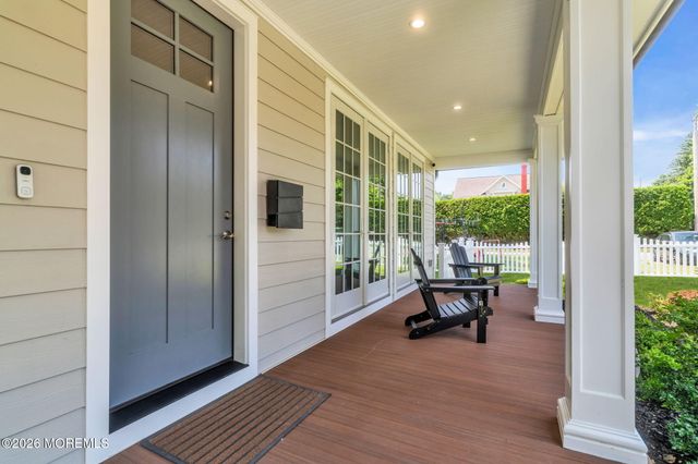 16 Storms Avenue, Park Ridge, NJ 07656