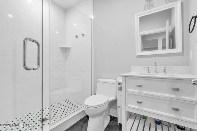 16 Storms Avenue, Park Ridge, NJ 07656