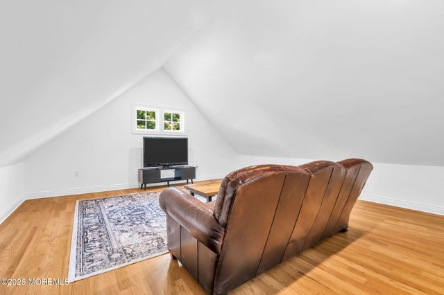 16 Storms Avenue, Park Ridge, NJ 07656